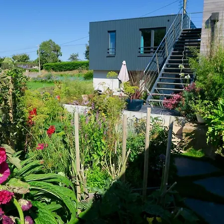 Holiday home A L'accostage Tregastel